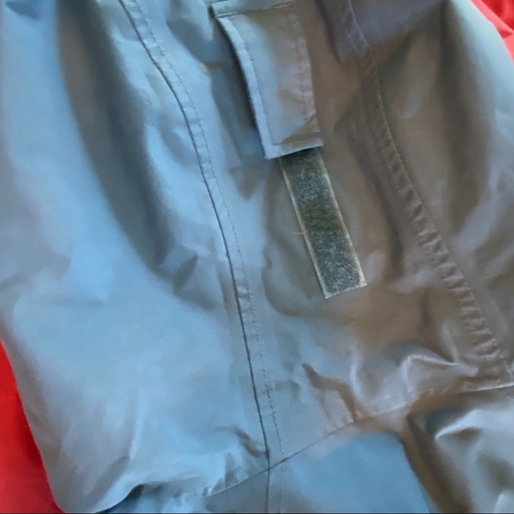 REI Color Block Water Repellent Hooded Rain Jacket w Pockets Sz M w MEASUREMENTS - Picture 10 of 16